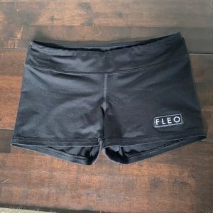 Fleo Shorts